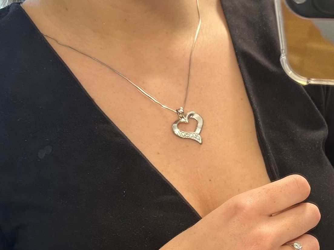 Catenine: Collier avec pendantif – Usato da Châtelaine venduto da nan_j75j