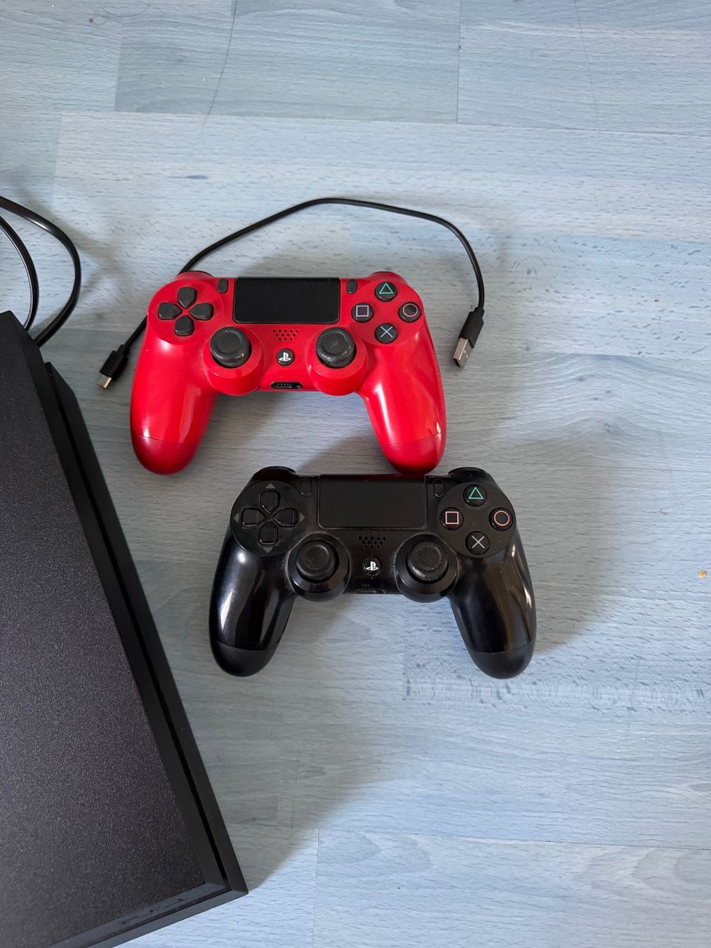 Sony Console: Playstation 4 mit Kontroller inkl. 10 Games – Usato da Büttikon AG venduto da gluschtig 2