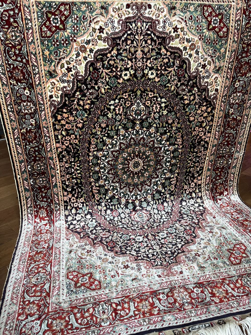 Tappeti: Signierter Seidenteppich - Handgeknüpfter Orientteppich – Usato da Bennau venduto da Mayer_Carpets 5
