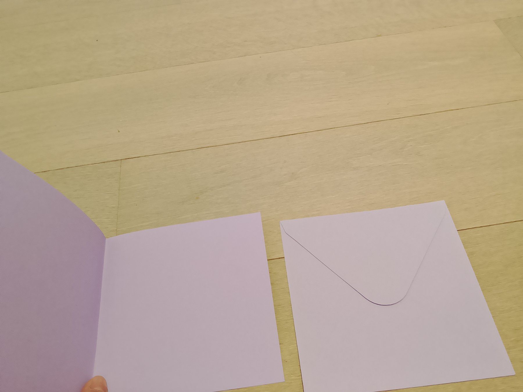 Cartoline: Handgemachte Karte mit Umschlag - 15 cm X 15 cm. – Nuovo (secondo la descrizione) da Bellikon venduto da MellonCollieMitTwint 2