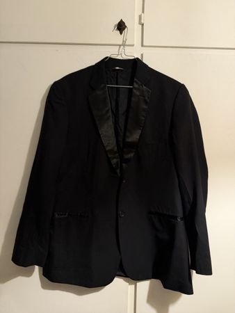 smoking  nero elegante Sartoriale Taglia 48