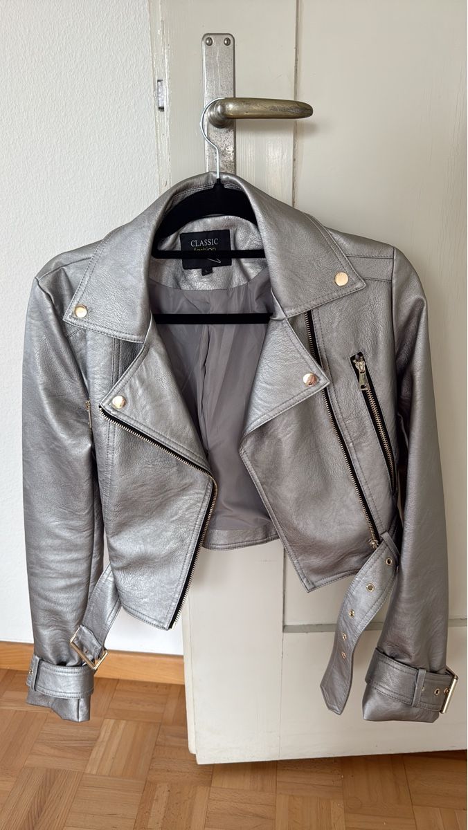 Giacche: Silberne Kunstlederjacke Grösse L – Nuovo (secondo la descrizione) da Emmenbrücke venduto da laz_9vcs