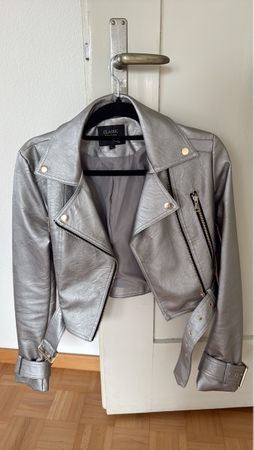 Silberne Kunstlederjacke Grösse L