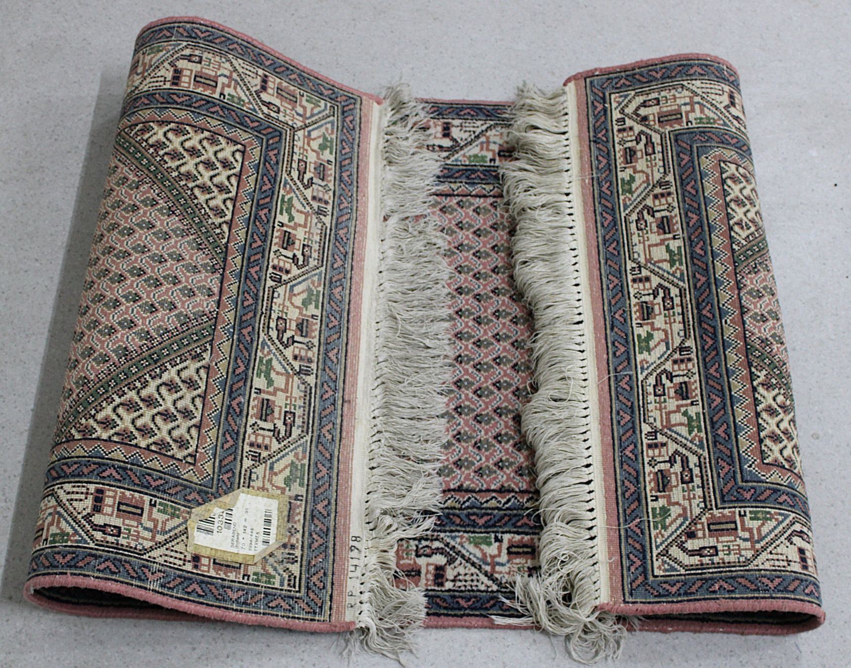 Tappeti: Teppich mehrfarbig in Rosatöne – Usato da Volketswil venduto da brockipfannenstil 4