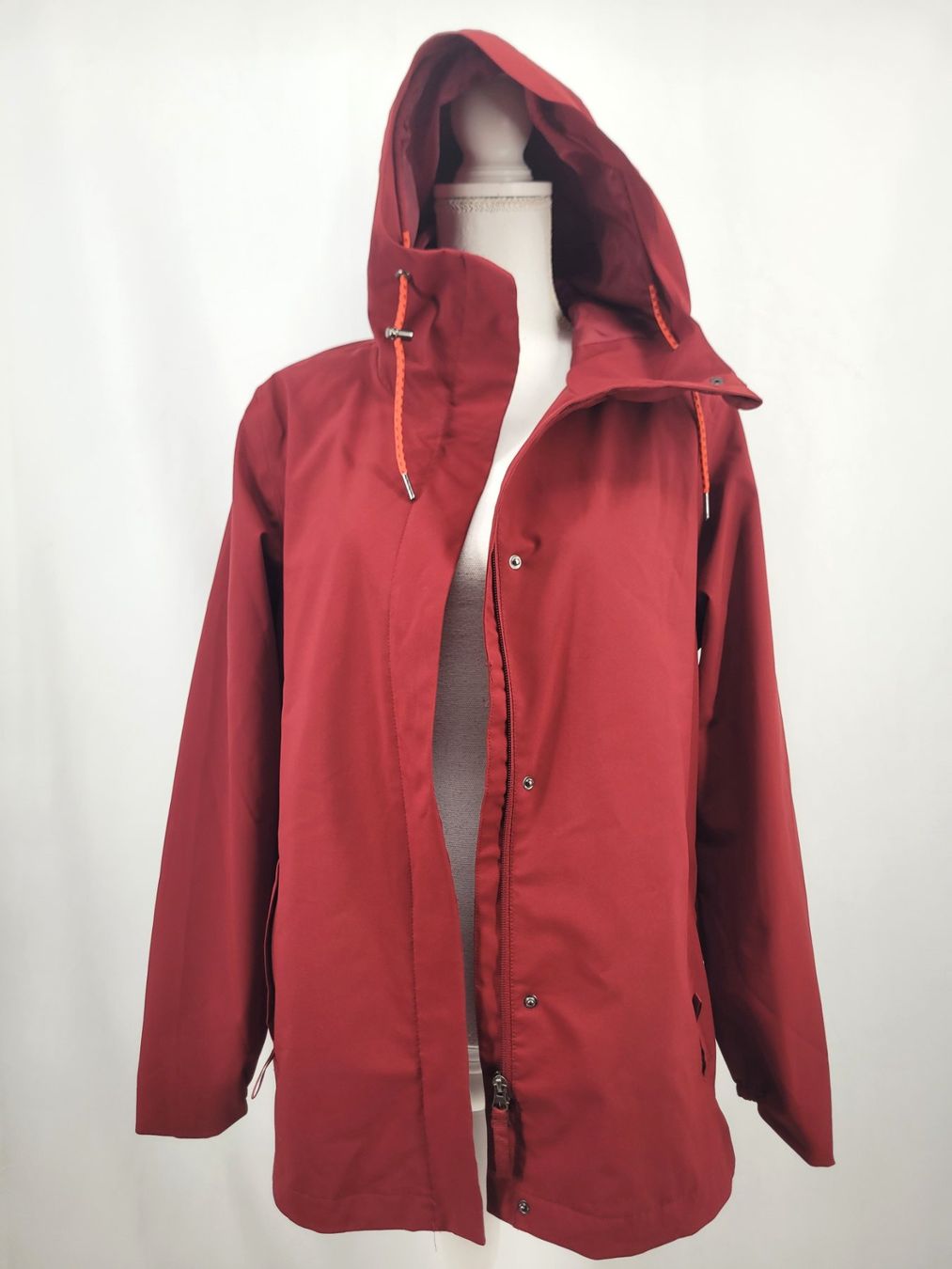 Tchibo Manteaux: TCHIBO Parka rouge – D'occasion à Lausanne par PlusValue_Lausanne