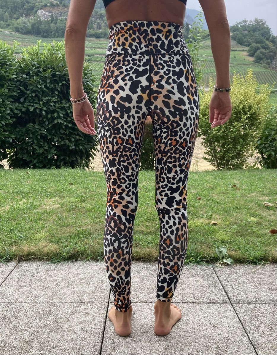Leggings: Leggings gainant taille S neuf – D'occasion à Bramois par rey_xy87 3