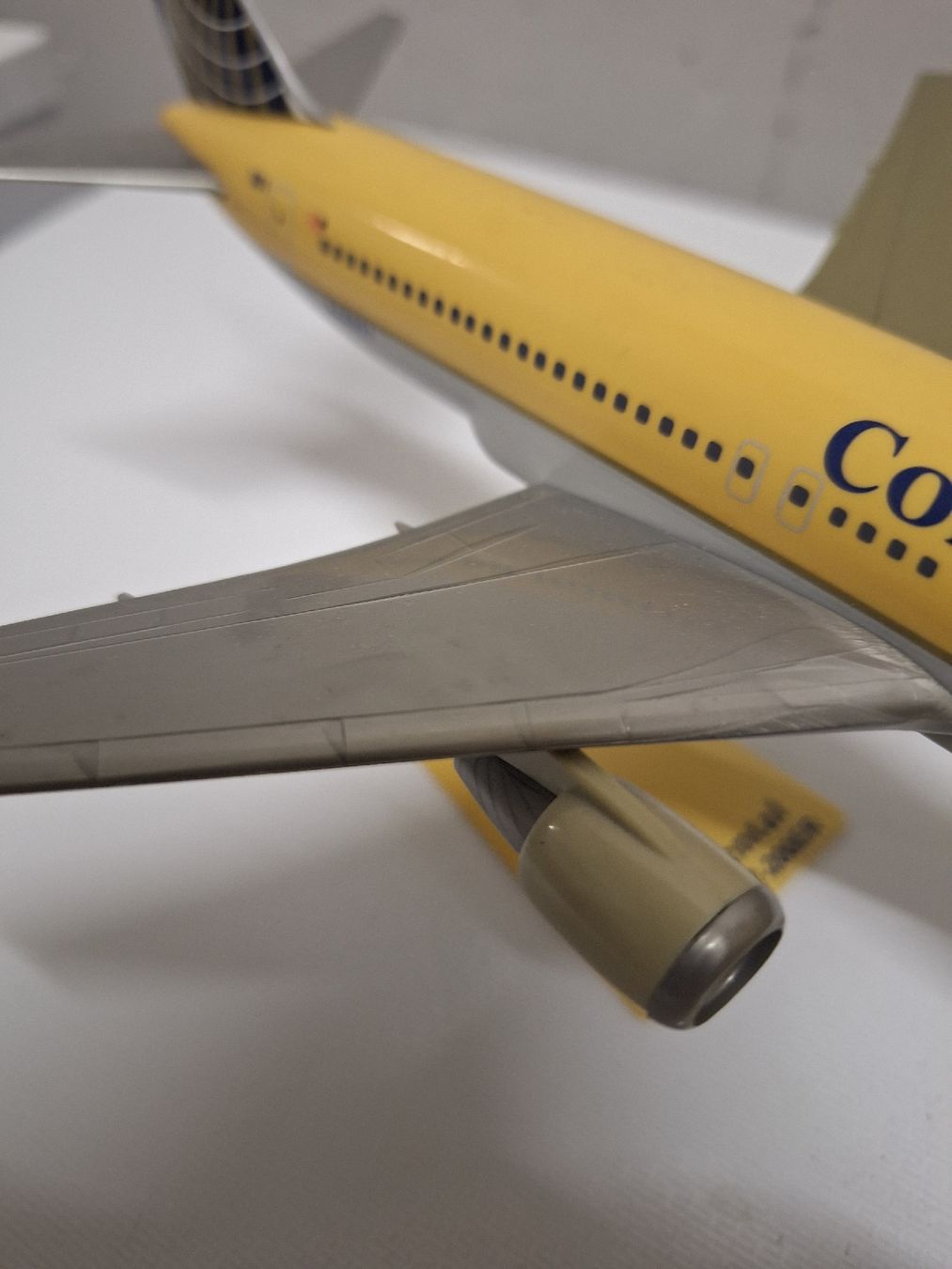 Boeing Kit di modellismo & Modellini statici: Boeing 767-200 ER Continental – Usato da Glattbrugg venduto da Rene1766 3