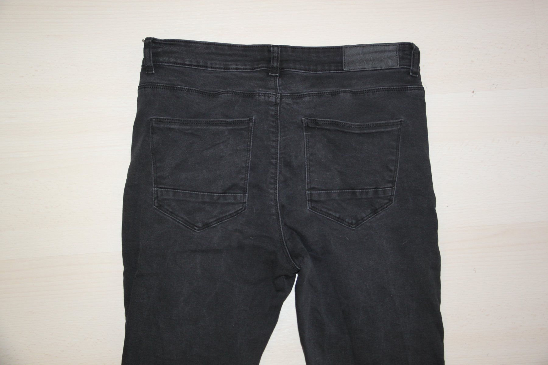 Jeans: Jeans schwarz, Noisy May 30/32 – Usato da Walterswil SO venduto da Mama_noel 4