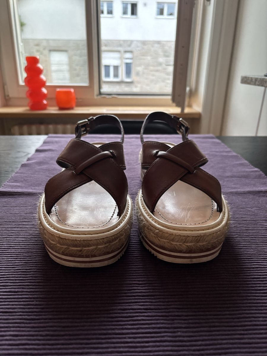 Prada Chaussures femmes: PRADA Sandalen – D'occasion à Zürich par Lynnlouise 6