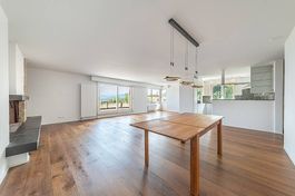 Holz-Esstisch ausziehbar