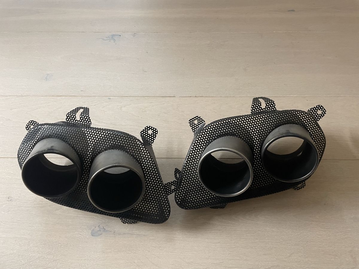 Ferrari Échappements: Endrohre Ferrari 812 Superfast – D'occasion à Jona par vintagefriend 2