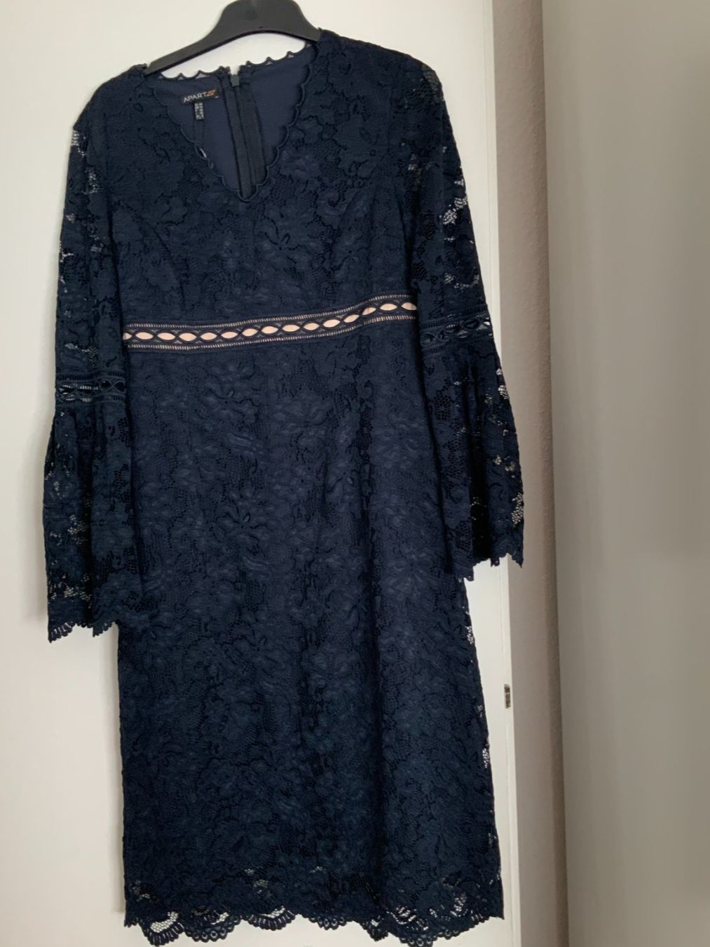 Vestiti: APART Elegantes, Dunklblau Freizeitkleid Gr.40(N) – Nuovo e nell'imballaggio originale da Wallisellen venduto da ASZT