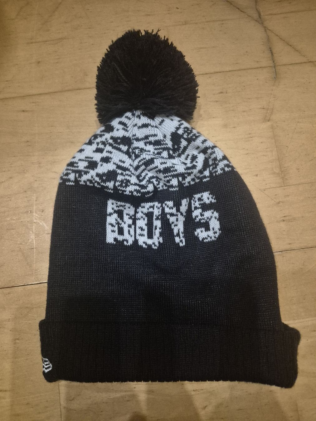 New Era Copricapi, berretti & cappellini: YB Beanie wie neu – Nuovo (secondo la descrizione) da Buchs AG venduto da Gian_1902 1