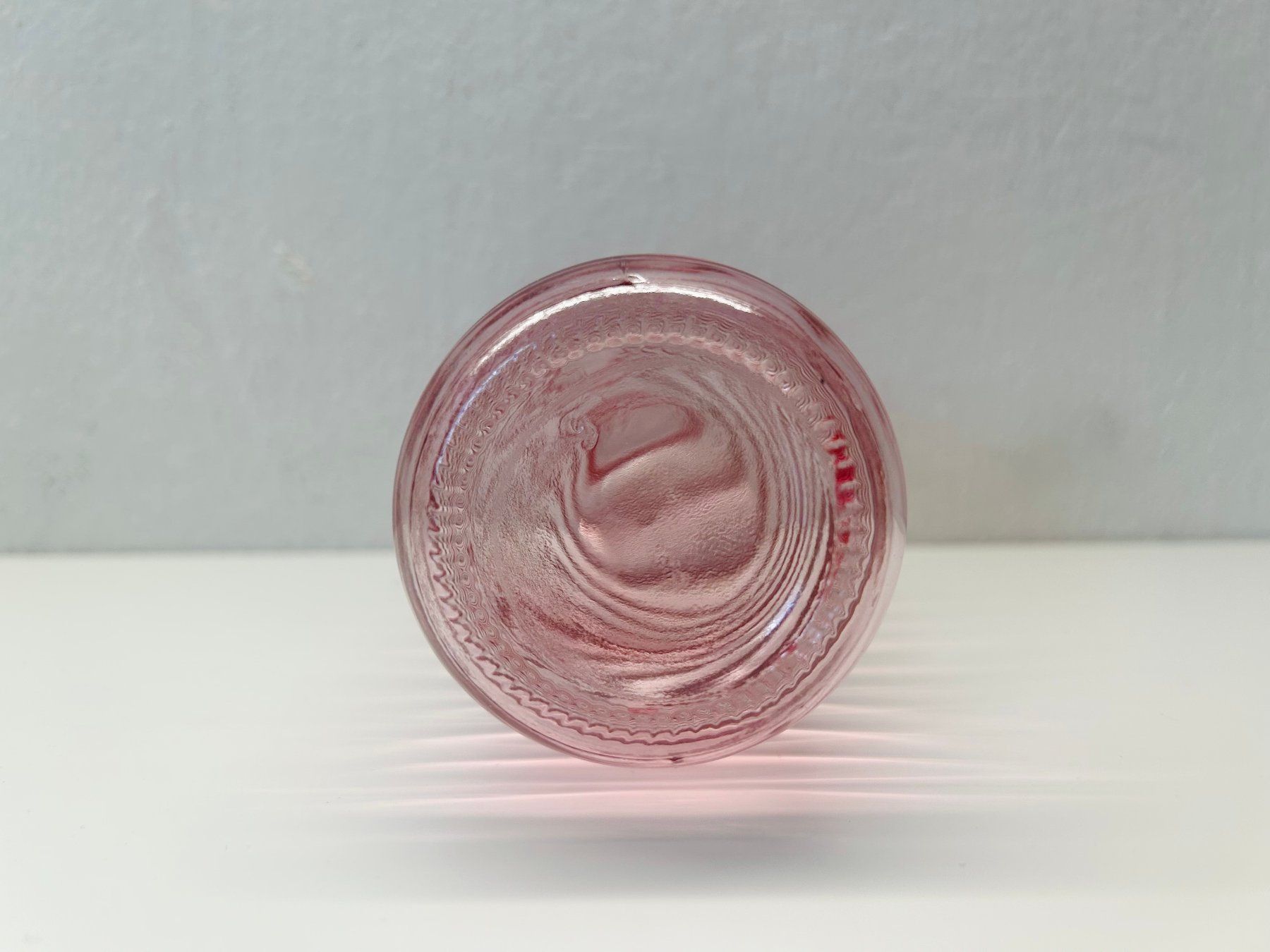 Vasen & Gefässe: Glasvase (rosa) – Gebraucht aus Dietlikon von Mankai 6