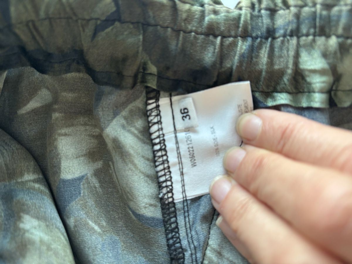 Lanvin Pantaloni: Seidenhose von Lanvin – Nuovo (secondo la descrizione) da Rapperswil SG venduto da Carlotta1 3