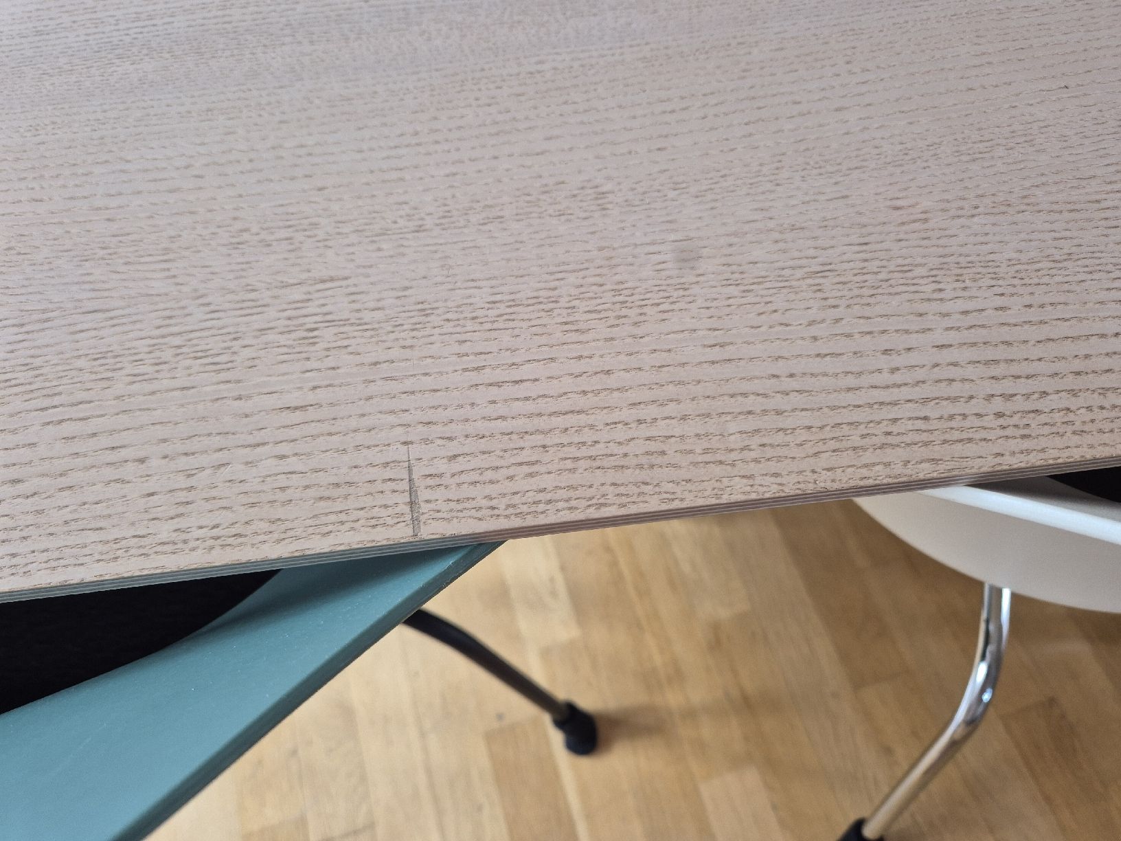 Pfister Set de table et chaises: Esstisch und 4 Stühle – D'occasion à Spiez par LiquidFrog 3