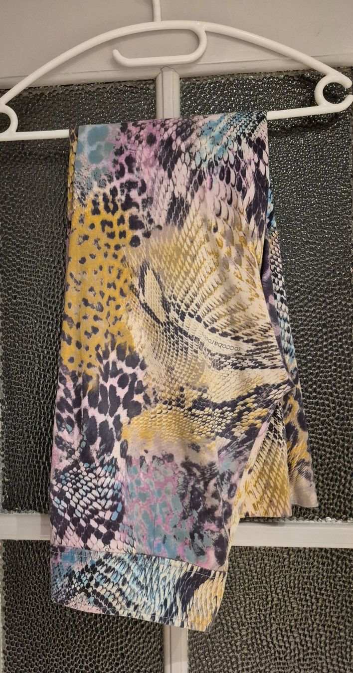 Roccobarocco Pantaloni: Roccobarocco Hose Schlangenmuster Gr.  34 bunt – Usato da Zürich venduto da Roberto040