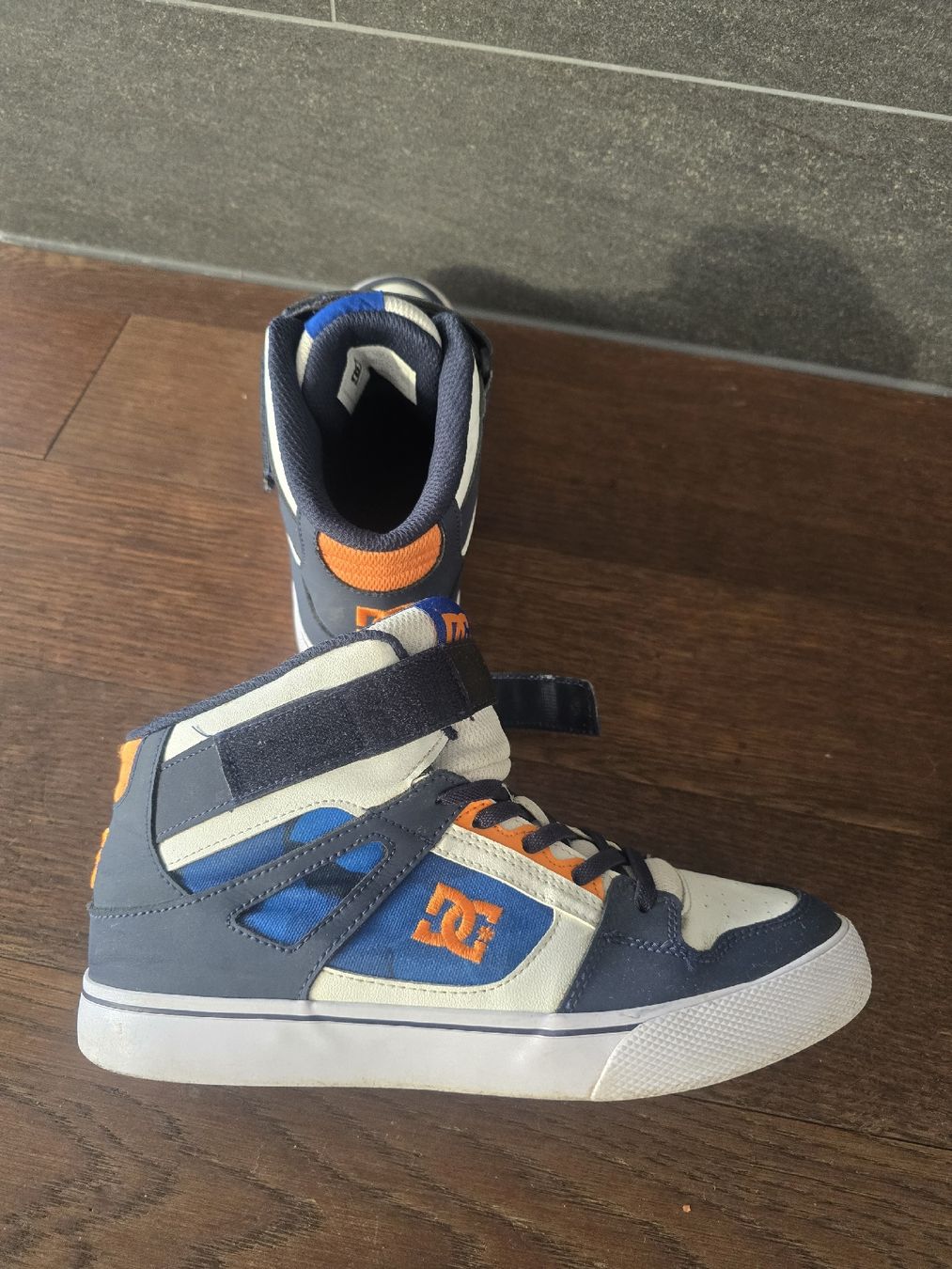 DC shoes Scarpe da uomo: DC Schoes Sneaker Gr.37 – Usato da Rorschacherberg venduto da Olgamedved 2