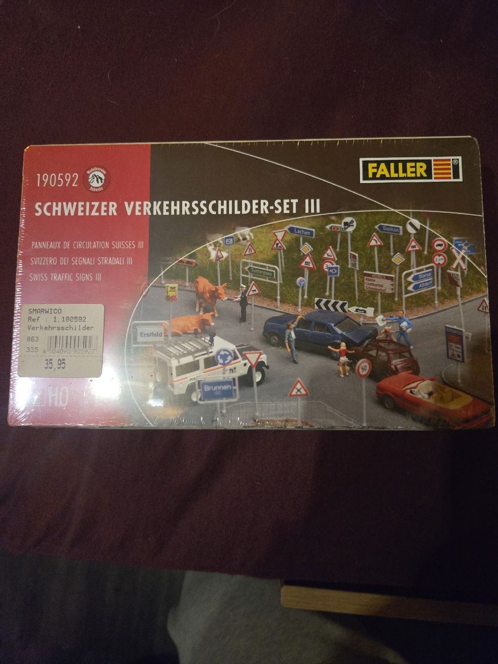 Faller Modellini di ferrovie: Faller 190592 Schweizer Verkehrsschilder - Set III à l'échel – Nuovo e nell'imballaggio originale da Rossinière venduto da seb_68fd