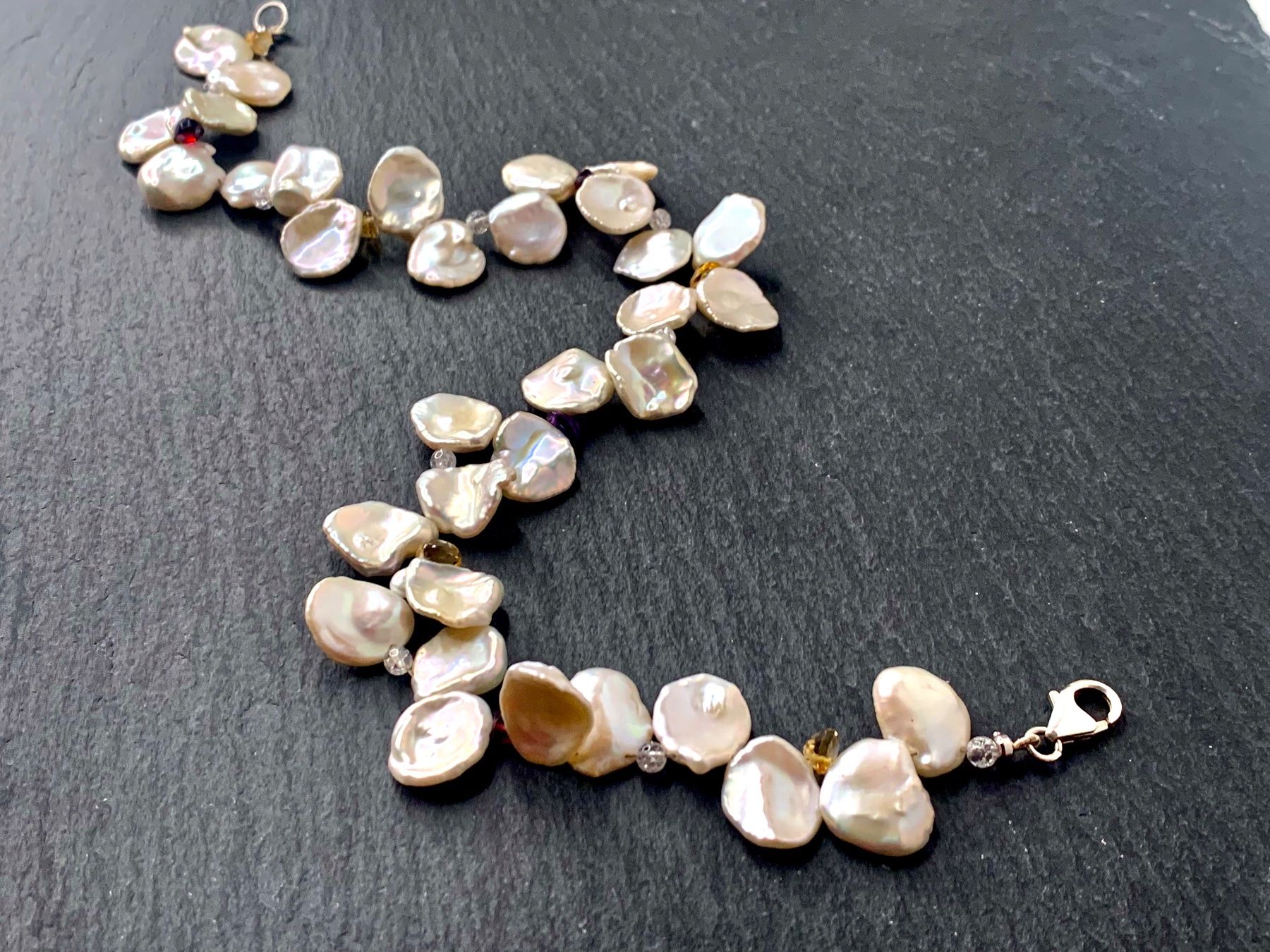 Ketten: Keshi Perlenkette mit Amethyst, Citrin & Granat – Neu und originalverpackt aus Rüschlikon von ThereseJewelryDesign 3