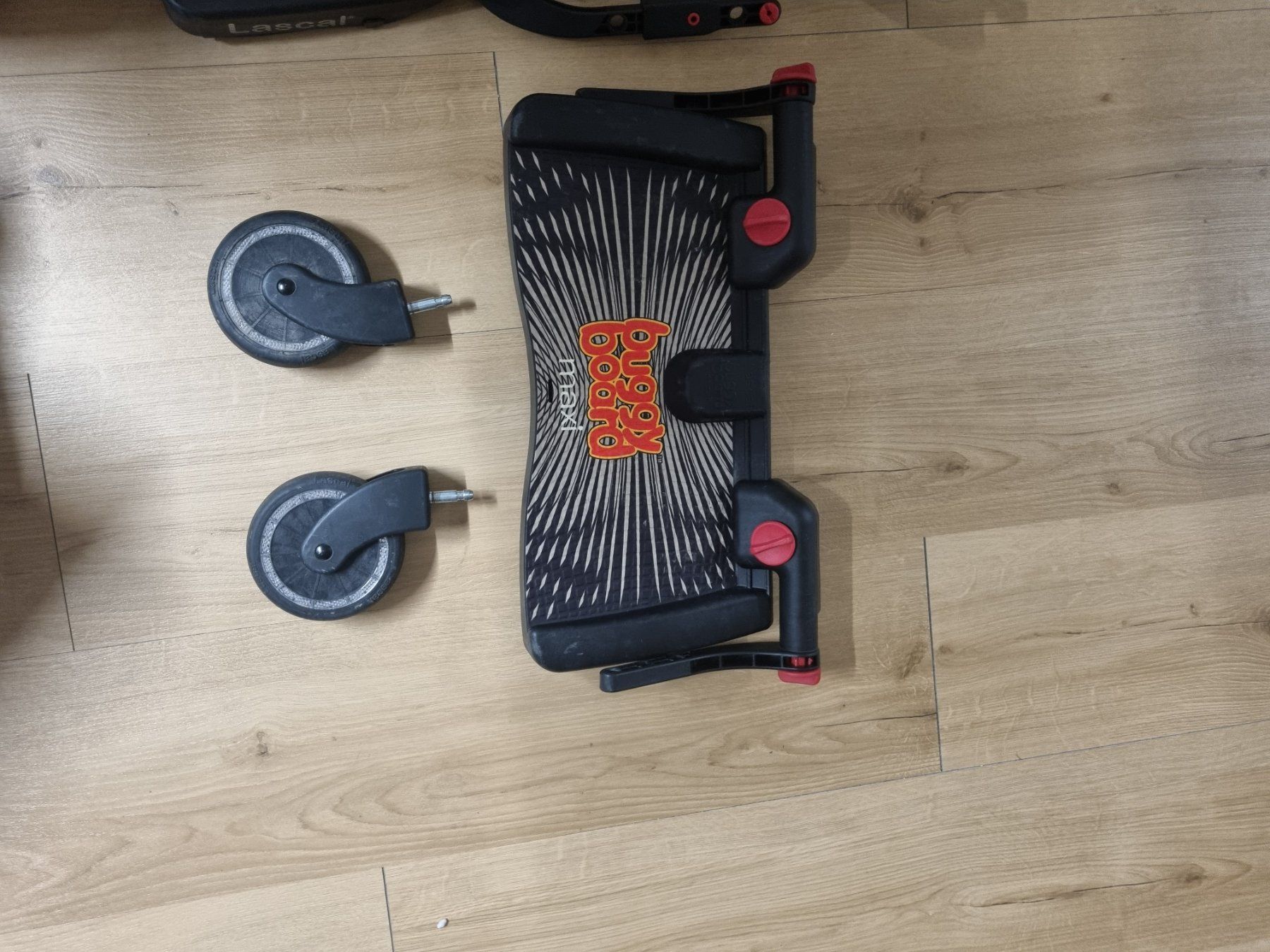 Lascal Kinderwagen Zubehör: Lascal BuggyBoard Maxi & Mini inkl. BuggyBoard Saddle – Gebraucht aus Allschwil von RWest 1