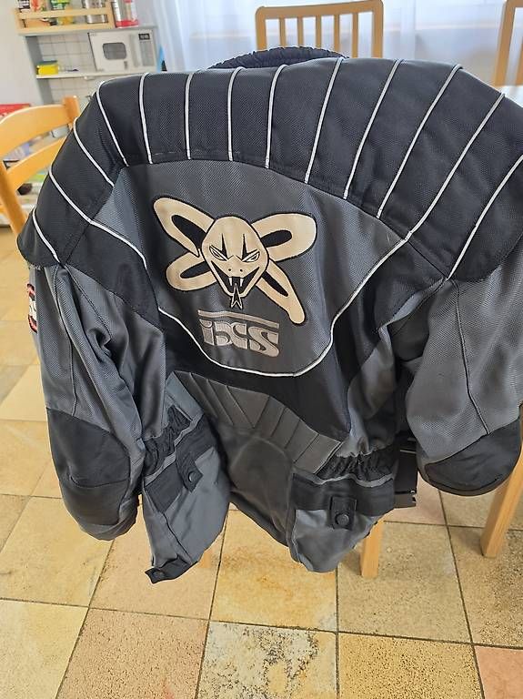 Giacche: Motorradjacke – Usato da Andelfingen venduto da Cornelia.
