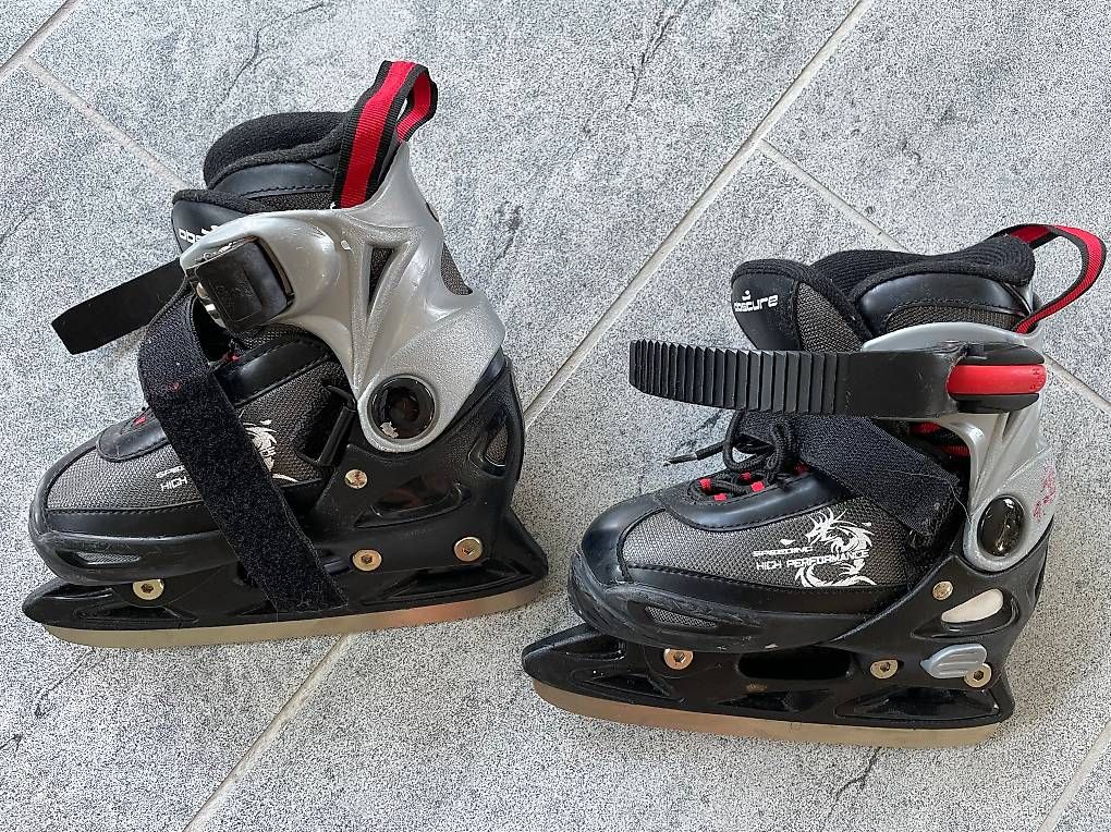 Pattini da ghiaccio: Kinder Schlittschuhe – Usato da Suhr venduto da mav28
