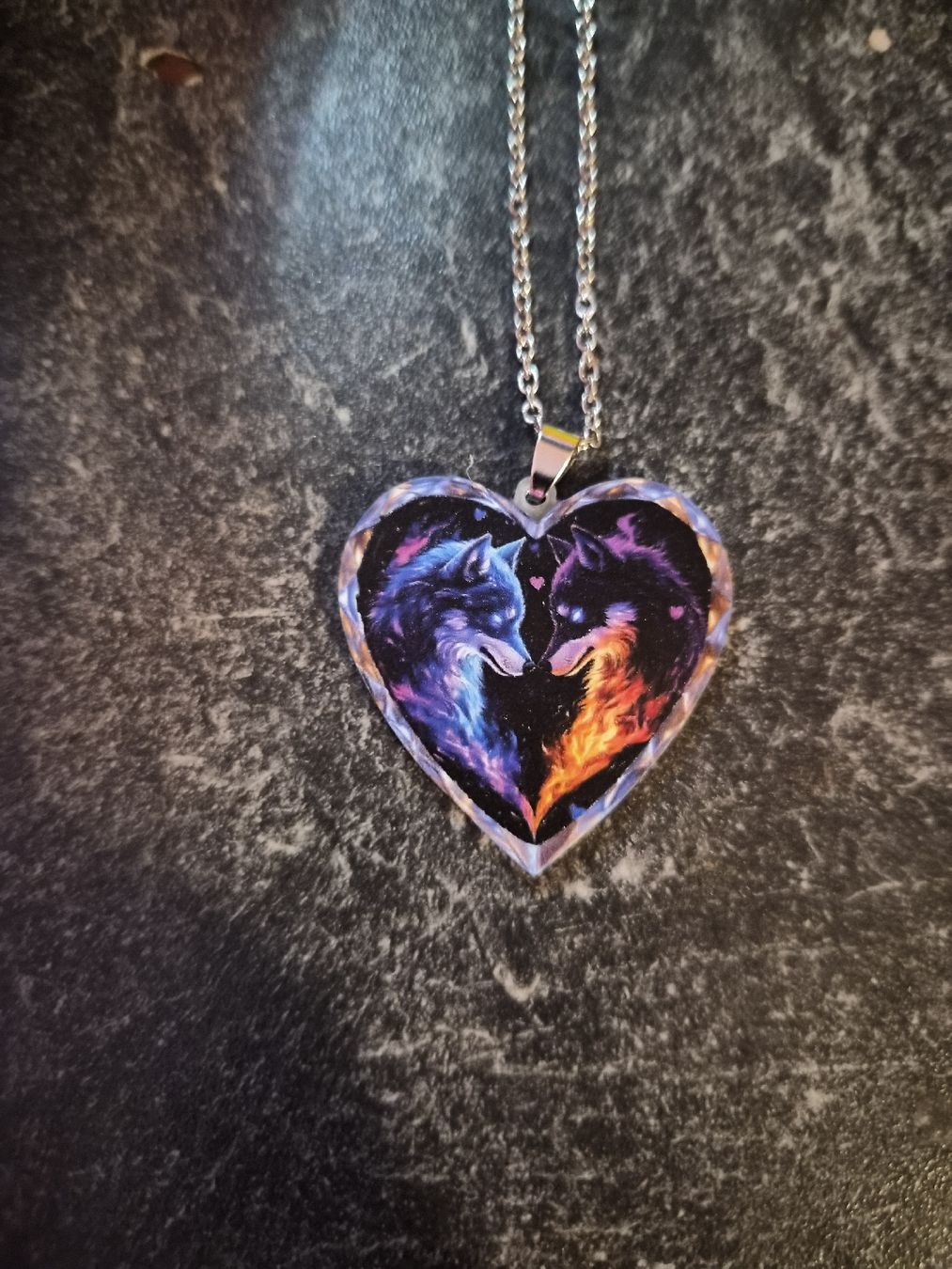 Catenine: collier coeur loups – Nuovo (secondo la descrizione) da Senèdes venduto da hen_fw8b