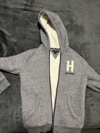 Tommy hilifger grey light jacket for boys 12-14 158 