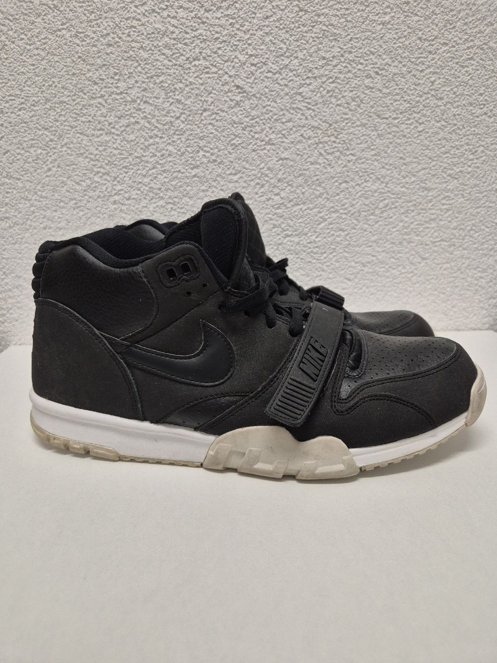 Nike Scarpe da uomo: Nike AIR TRAINER 1 MID – Usato da Ursy venduto da RetroBebar777