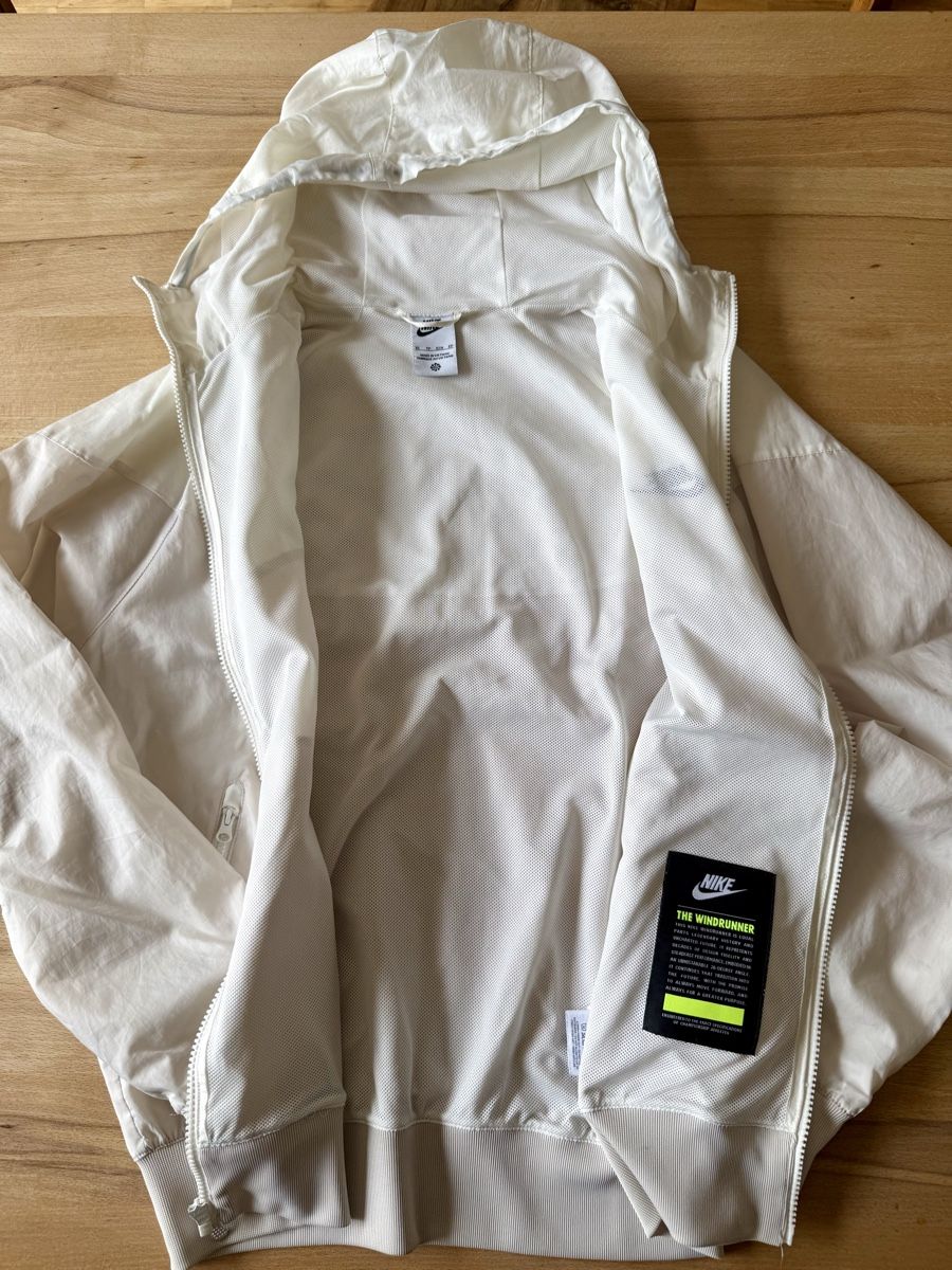 Nike Giacche: Nike Windrunner Jacke Gr. XS – Usato da zürich venduto da VaviPat 2