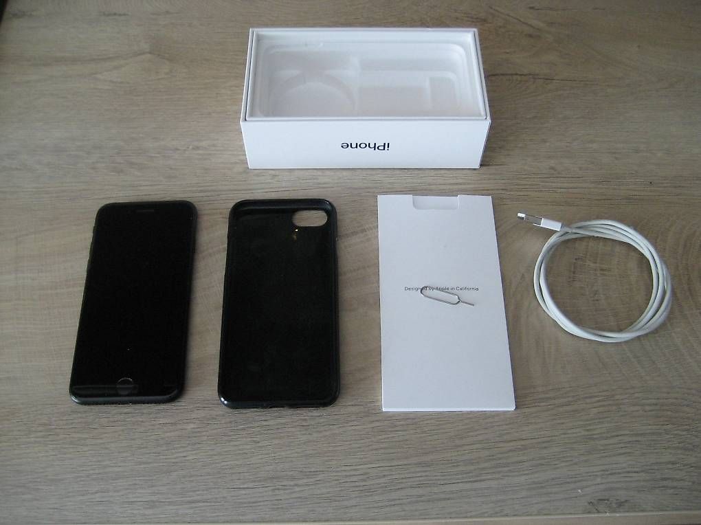 Portables: IPhone SE 64 GB schwarz – D'occasion à Bad Ragaz par Schnegg0 3