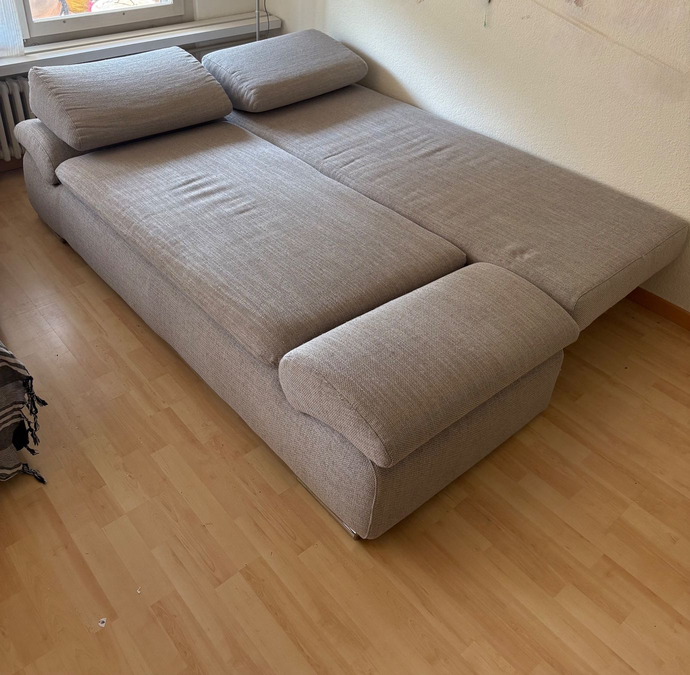 Sofas: Modernes, graues Schlafsofa in gutem Zustand – Gebraucht aus Zürich von vit_6hkt 2