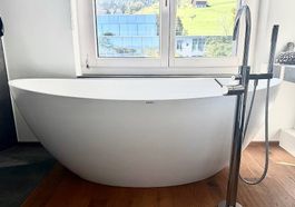 Hoesch freistehende Badewanne inkl. Armatur & Rückenlehne 