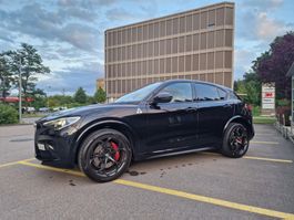 Alfa Romeo Stelvio Quadrifoglio (QV)
