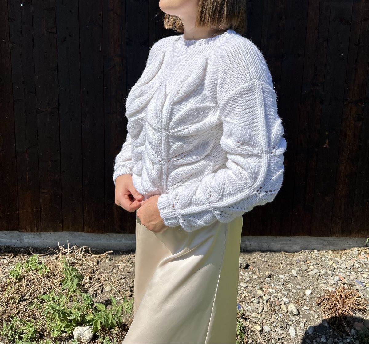Pullover & Sweatshirts: Wunderschöner handgestrickter Damenpullover in Weiß mit eine – Neu und originalverpackt aus Rüthi (Rheintal) von gro_b2bz 6