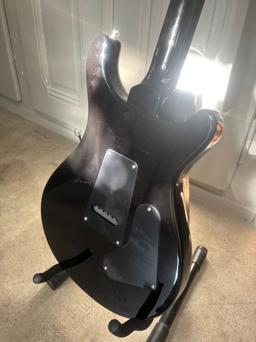 PRS Instruments de musique: Guitare gaucher PRS – D'occasion à Carouge GE par charmettes 1
