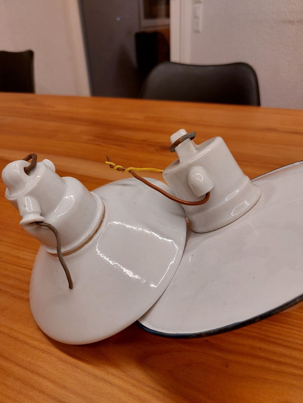 Lampade: 2stk alte Keller Lampen – Usato da Ganterschwil venduto da HeidiuPeter 7