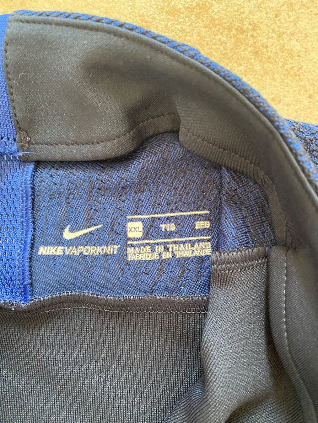 Nike T-Shirts: Pull Nike Manchester xxl – Gebraucht aus Blonay von Ollorvi 1