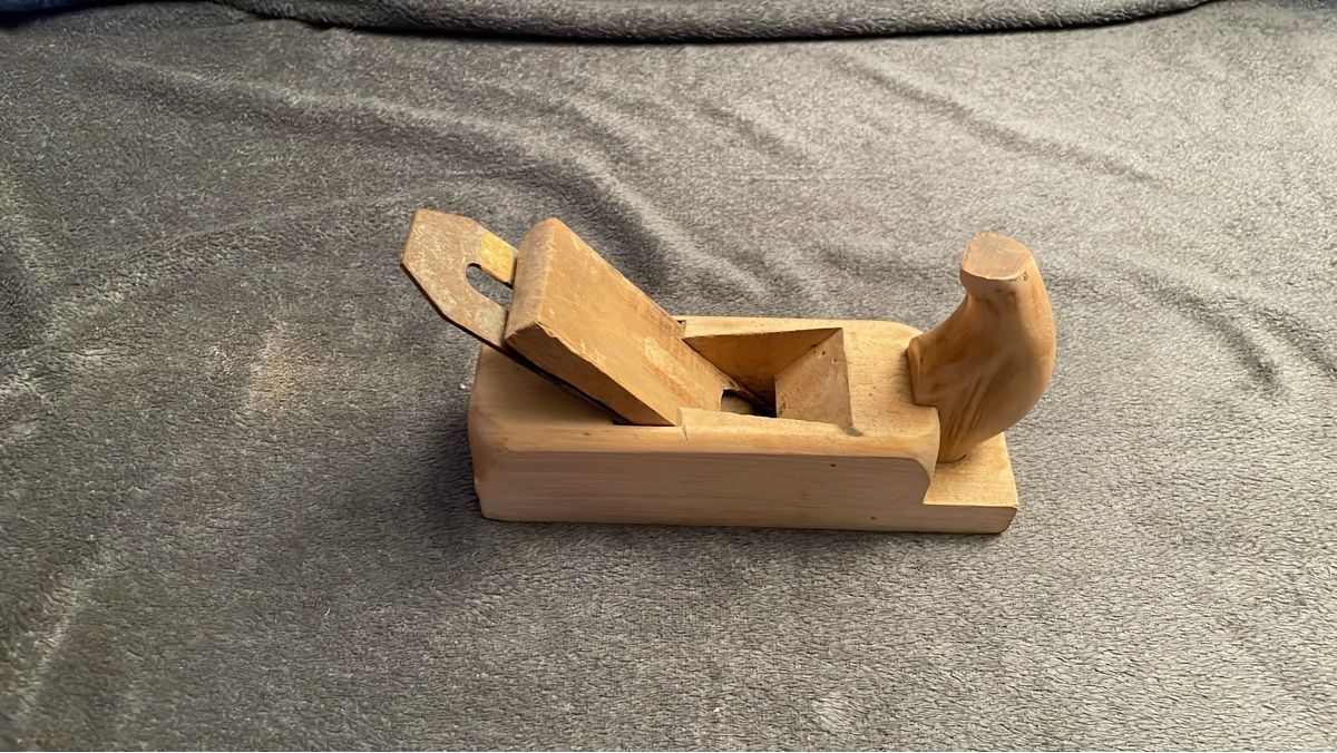 Alle Werkzeuge: Alter Holzhobel, Handhobel, Hobel, Holz – Gebraucht aus Safnern von mikru