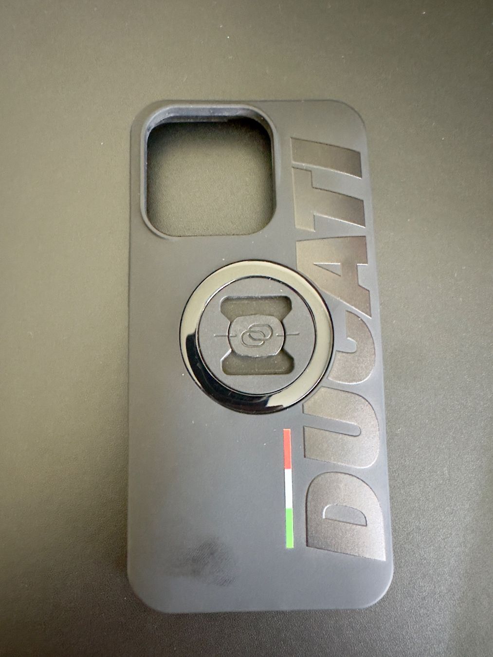 SP Connect Cover & Protezioni schermo: SP CONNECT - APPLE  IPHONE 14 PRO DUCATI FLAG CASE – Usato da Buchs ZH venduto da adm269