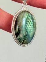 Collier avec Pendentif Pierre de Labradorite ✨