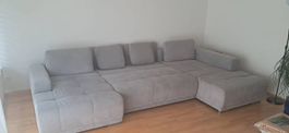 Stoffsofa hellgrau mit Schlaffunktion