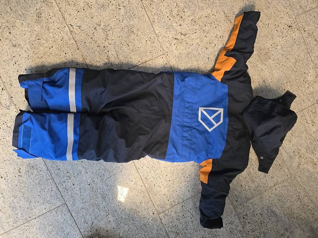 Completi: Didrikson ski anzug gr 100 – Usato da Rodersdorf venduto da wer_6kyb