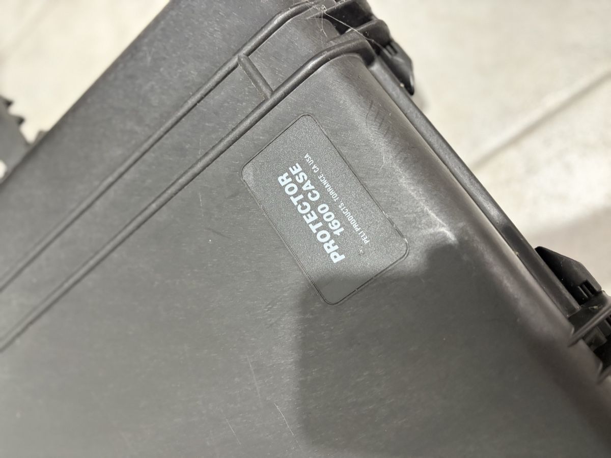 Peli Valigie: Pelican Case 1600 – Usato da Zürich venduto da Areyes01 1