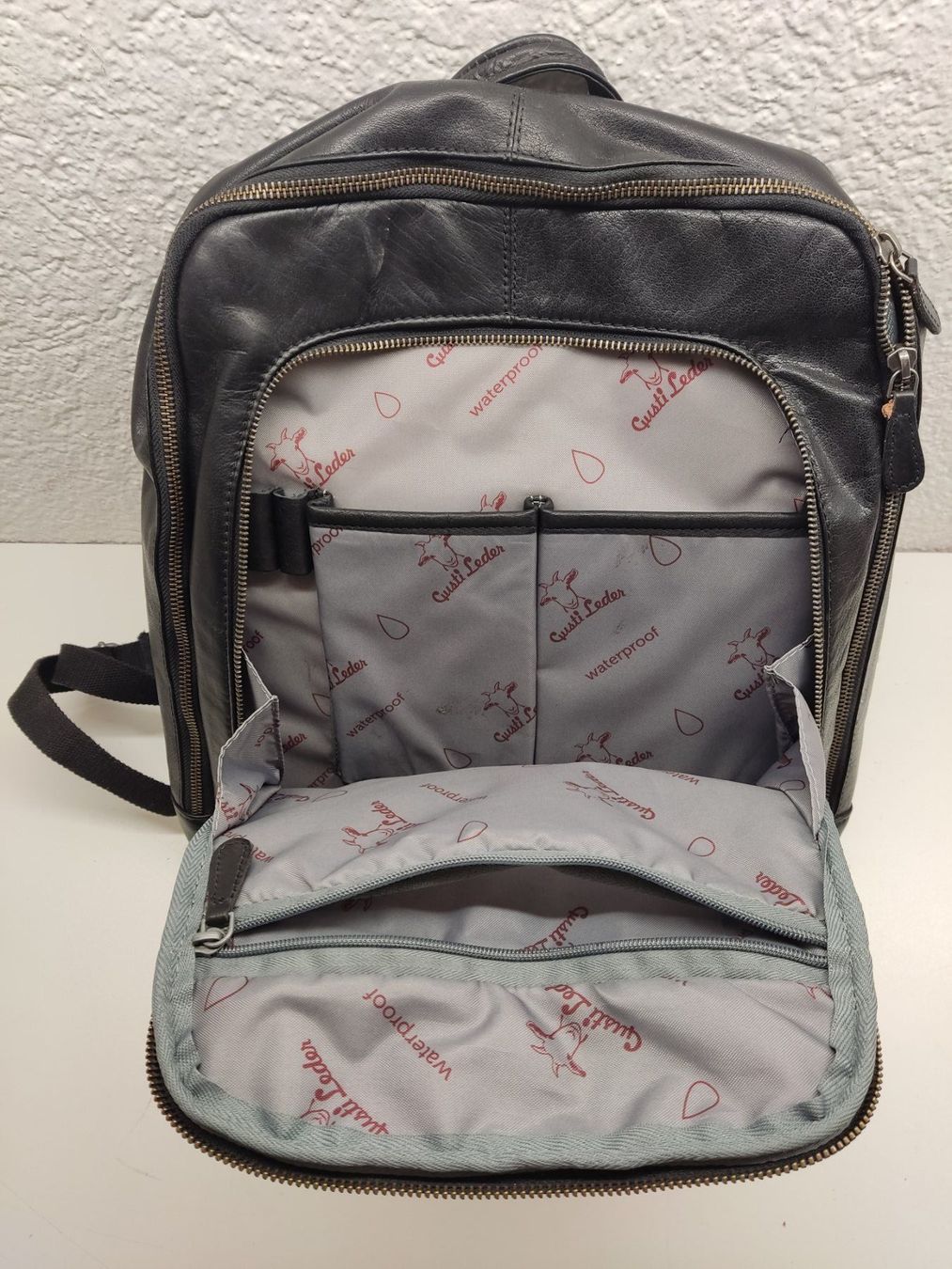 Zaini: Gusti Leder "Niki" / Schwarzer Echtleder Rucksack – Usato da Bern venduto da wratter 6