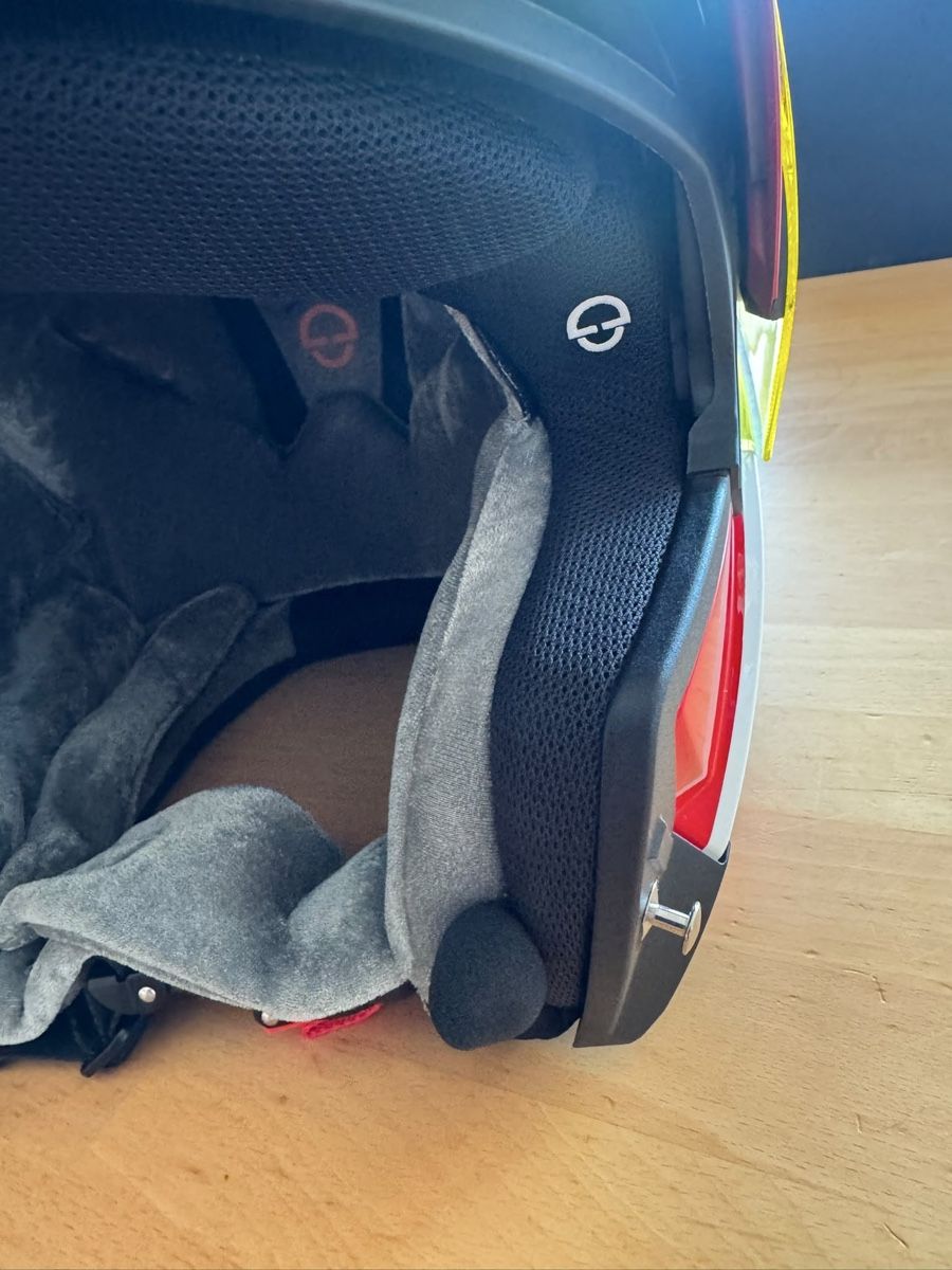 Schuberth Caschi & visiere: Motorradhelm Schuberth rot/weiss C4 Pro Klapphelm – Nuovo (secondo la descrizione) da Belalp venduto da egg_9yfm 3