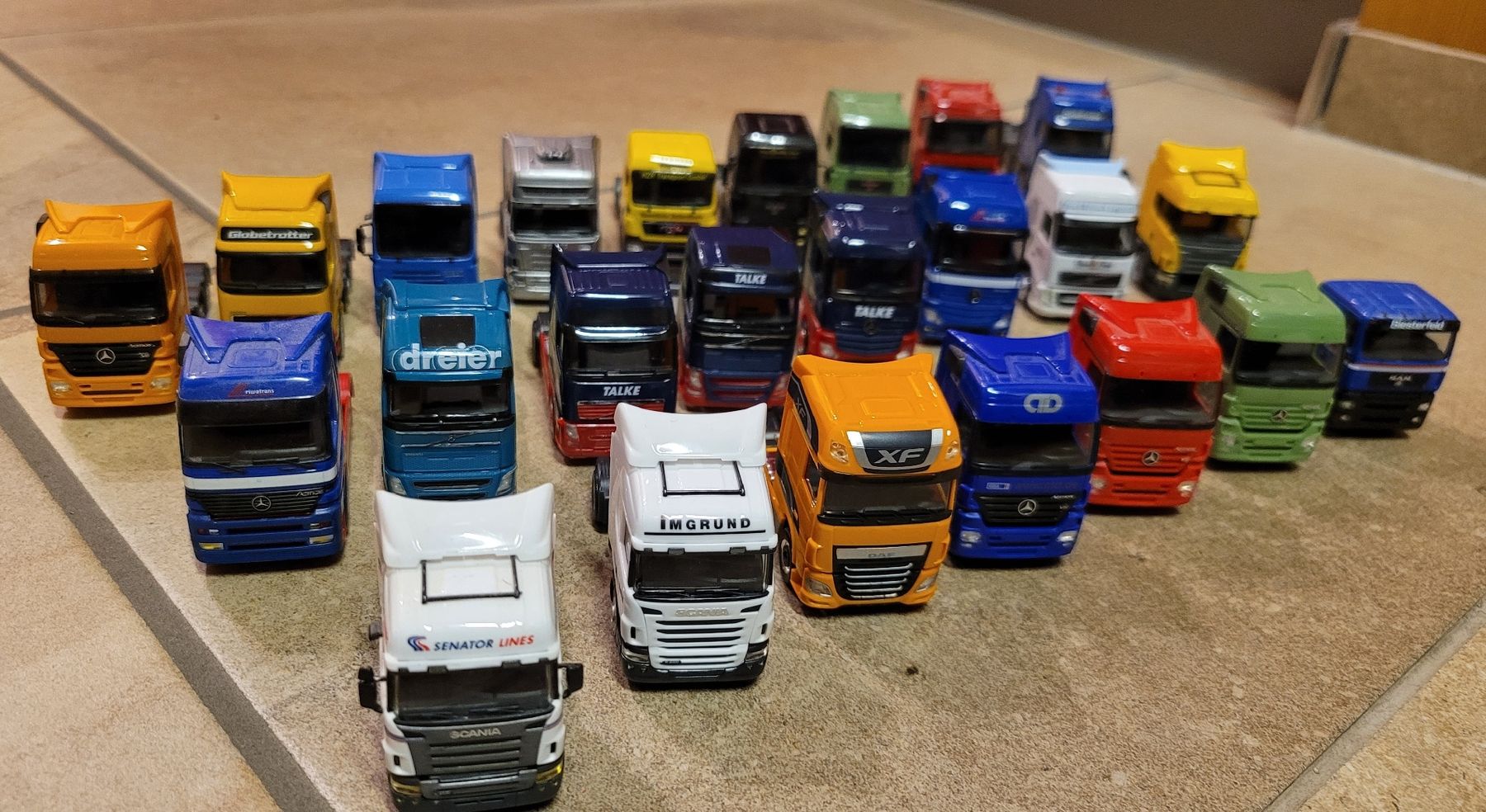 Herpa Kit di modellismo & Modellini statici: Herpa LKW's 1:87 – Usato da Hettiswil venduto da kuese85 1