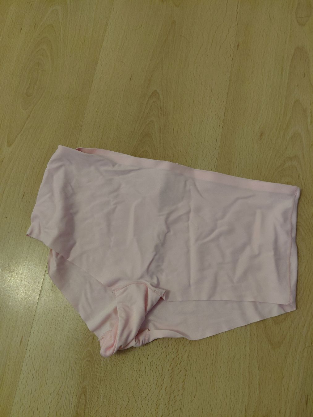 Autres dessous: Slip rosa nahtlos Grösse S  – D'occasion à Balsthal par Leila_Luna