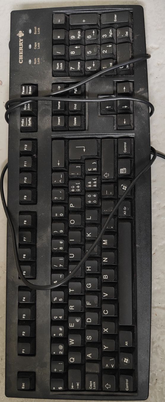 Tastiere: CHERRY Tastatur Classic – Usato da Möriken AG venduto da ste_sdp9